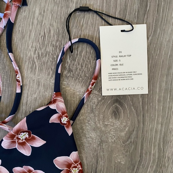 Isle Railay Top - Picture 2 of 2